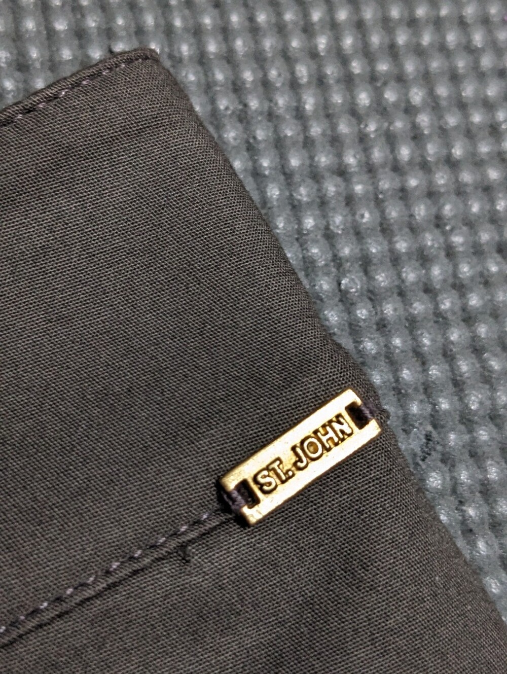 ST. JOHN Cropped Length Pants - Picture 5 of 12